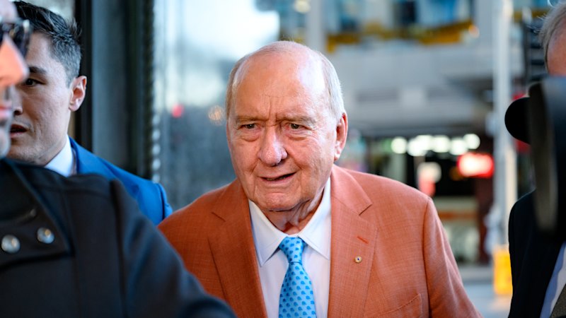Former Alan Jones driver tells court relationship turned from work to personal claims