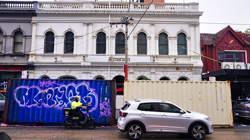A target of arsonists and gunmen, popular South Yarra nightclub faces financial collapse
