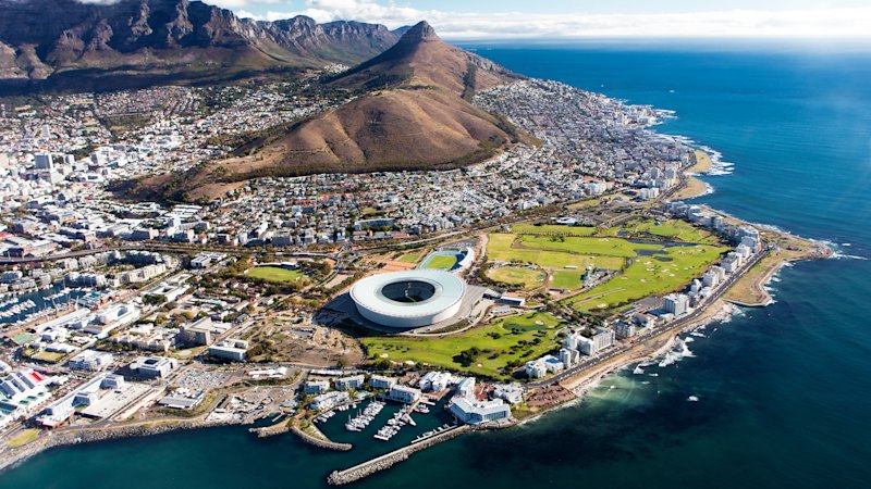 Odkrivanje obalnih mest Južne Afrike s križarjenjem ponuja edinstven pogled na državo