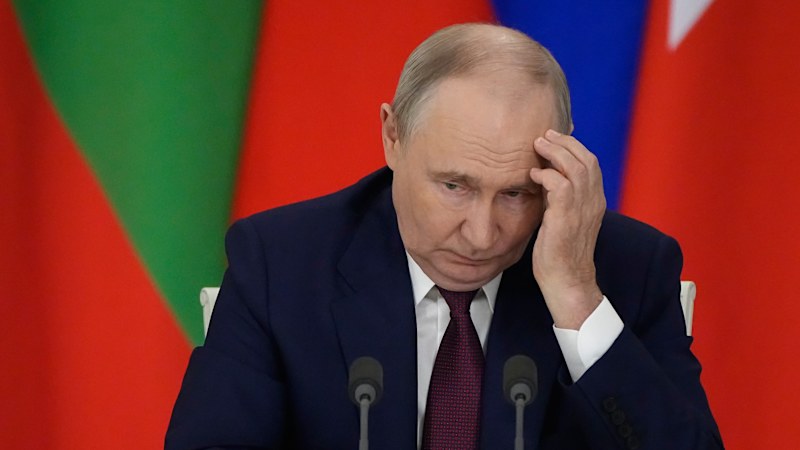 Ukraine ramps up drone attacks as panicked Russians mount run on banks