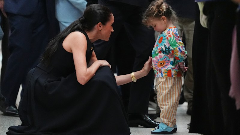 ‘Like a princess': Sick children welcome Meghan, Harry