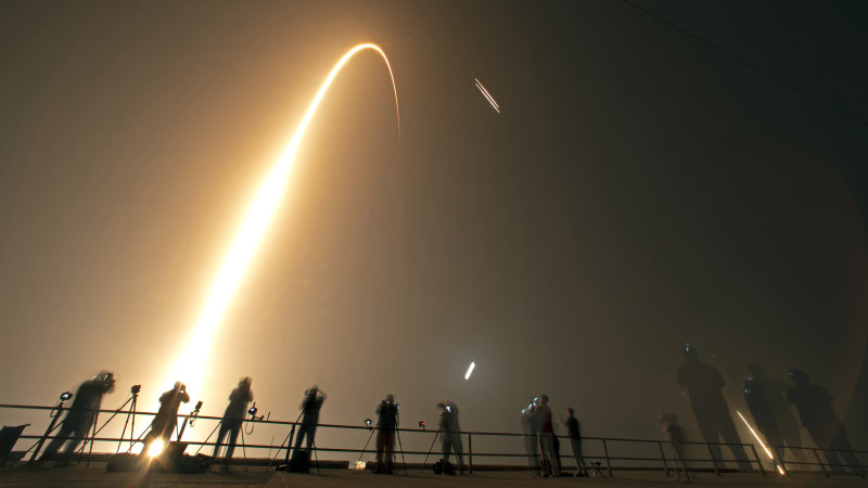 Spacex Launches A Middle Of The Night Rideshare Of 24 Satellites