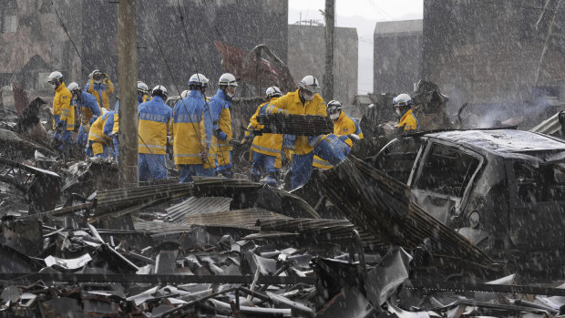 Japan earthquake death toll rises above 100, with hundreds still missing