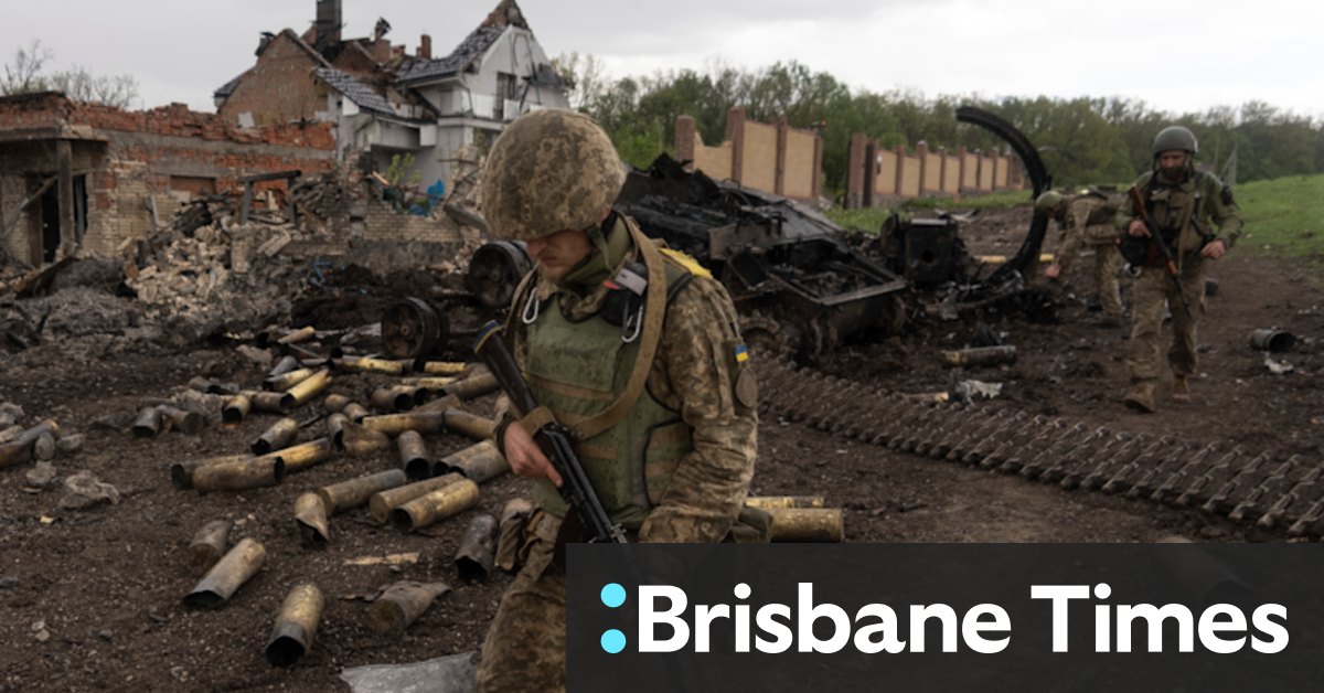 Ukrainian troops holding destroyed village believe Russians withdrawing across border - Vimarsana News