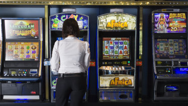The commission recommended significant restrictions on electronic gaming machines.