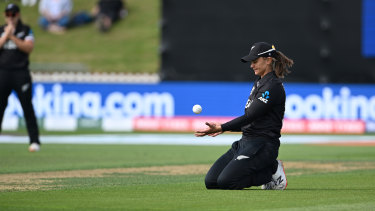 New Zealand’s Suzie Bates juggles the ball while fielding in Wellington.