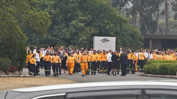 Hundreds attended the funeral of RFS member Geoff Keaton, who died south of Sydney on December 19.