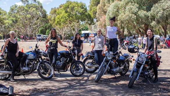 Some of the 'sheilas' at Phoenix Park in Ballan for the Shakedown.