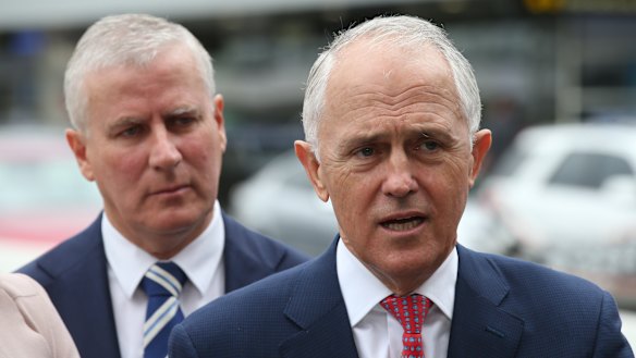 Malcolm Turnbull has pledged funding for a rail link to Melbourne airport.