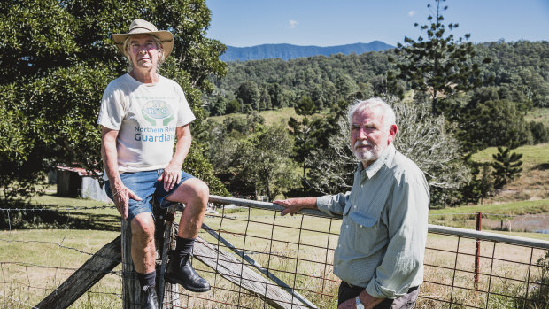 Mr Sledge and community member David Vincent at the site of the proposed self-sustaining village.