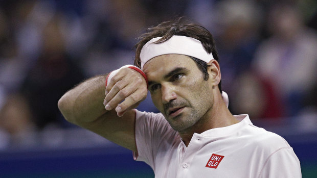 Julian Benneteau says Roger Federer gets preferential treatment in regards to his match scheduling.