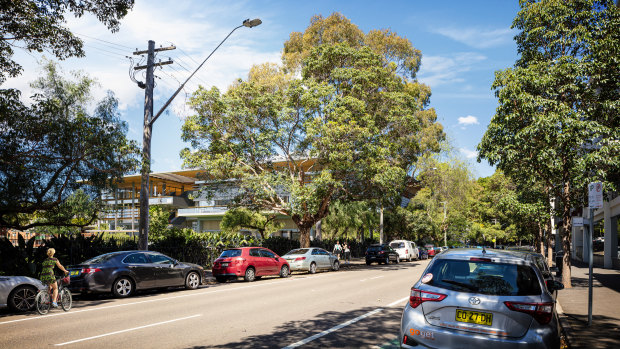 Woollahra councillor Harriet Price called Sydney Grammar's proposed Weigall Sports Complex  an “intrusive and bulky development”.