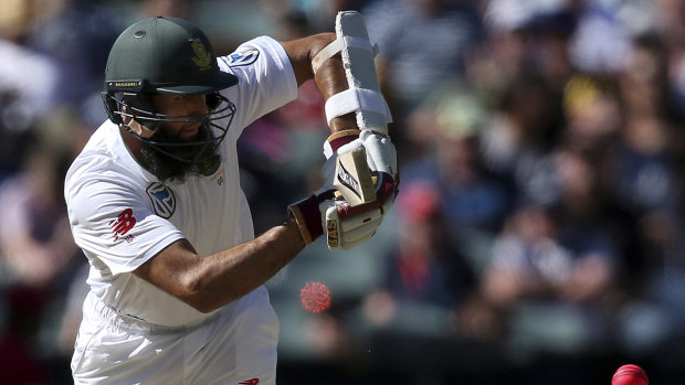 South Africa's Hashim Amla has retired from international cricket.