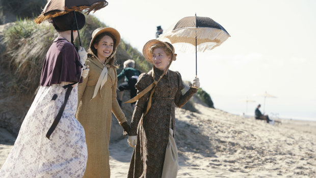 Rose Williams (as Charlotte Heywood), Kate Ashfield (as Mary Parker) and Lily Sacofsky (as Clara Brereton) in Sanditon.