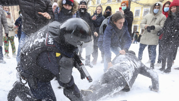 Thousands are protesting across Russia in support of Alexei Navalny. 