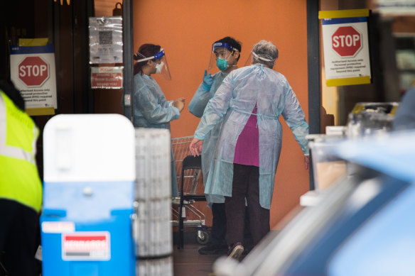 The Ariele apartments in Maribyrnong was locked down after exposure to the removalists.