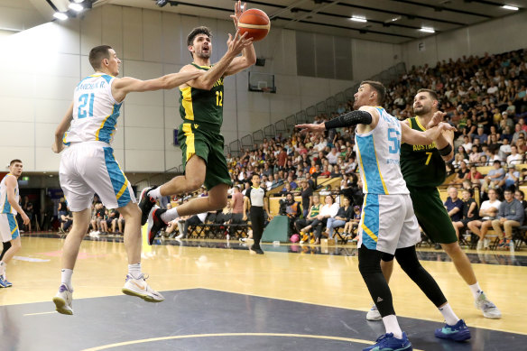 Todd Blanchfield shoots for the Boomers.