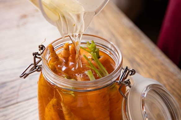 Pickling carrots