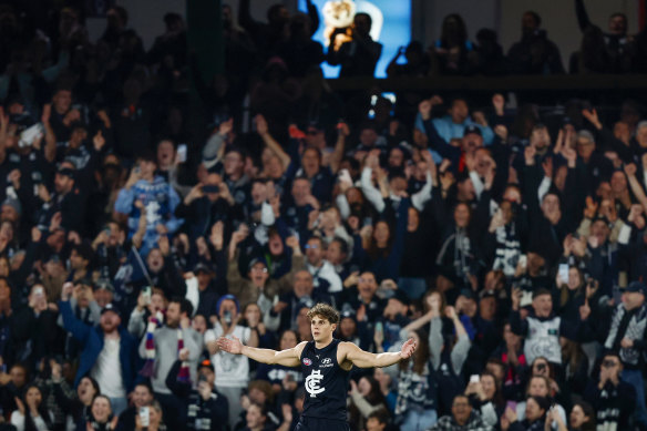 Curnow soaks up the love from the Carlton faithful on Sunday.