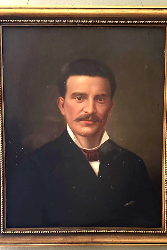 Diego Bernacchi, back at home.