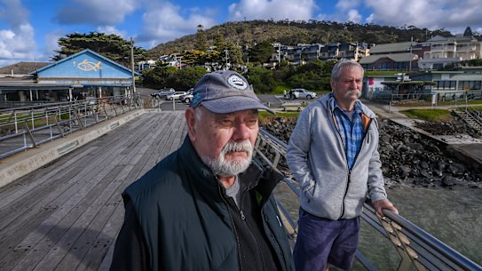 Lorne Historical Society’s Peter Spring and Lorne Angling and Aquatic Club committee member Chris Tutungi.