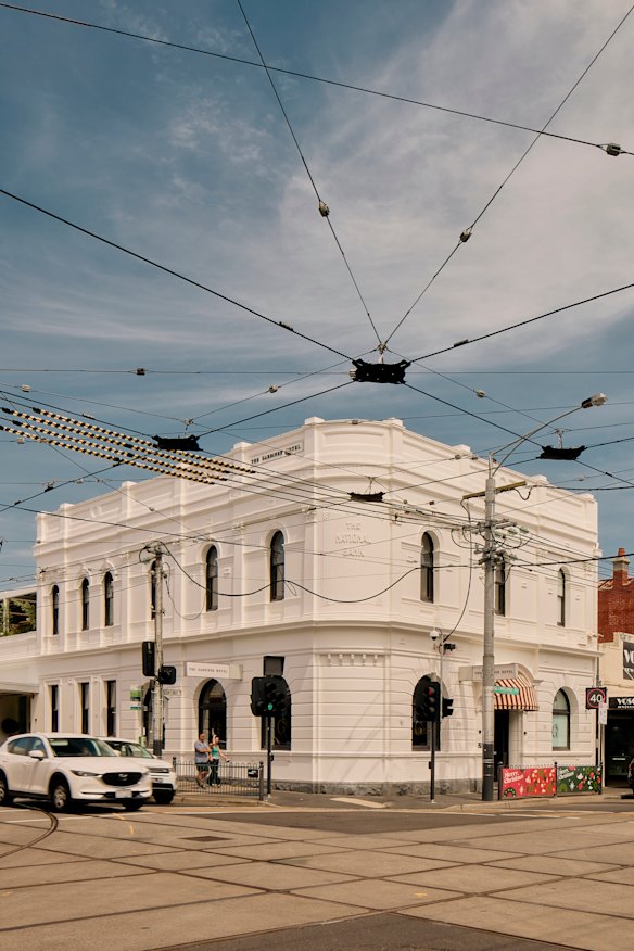 Outside the Glenferrie Road pub.