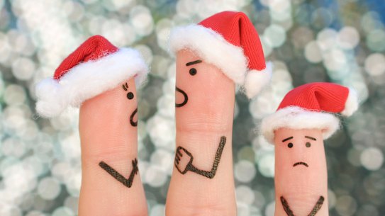 “[People] need to accept that they can’t control the other people in their family,” says clinical psychologist Dr James Collett, adding that many of us do, and particularly around Christmas.