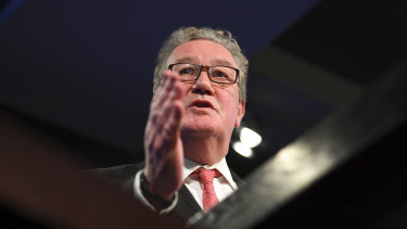 Alexander Downer's 1998 cabinet submission on a visit by Israel leader Benjamin Netanyahu noted Australia should not be seen as "unduly supportive" of Israel or Palestine.