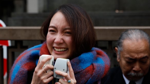 Freelance journalist Shiori Ito outside the courthouse on Wednesday.