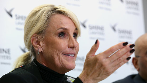 High profile American legal campaigner Erin Brockovich is throwing her weight behind the push for more to be done about silicosis.