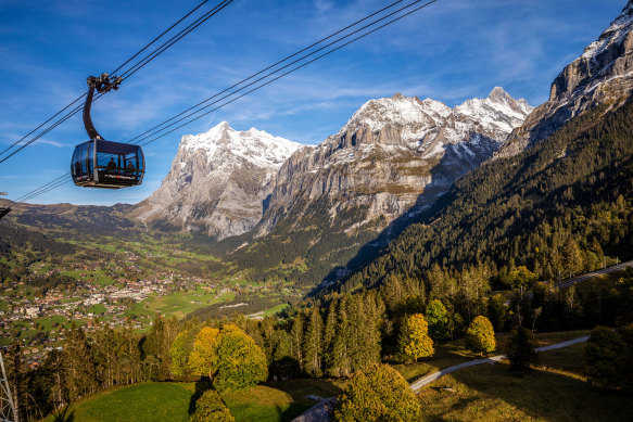 The cableway is 6.5 kilometres long and has only six supporting pylons.