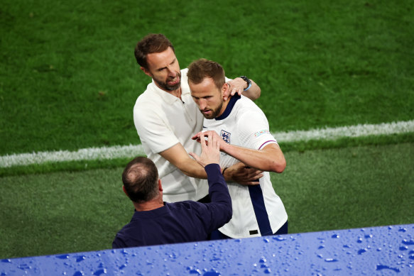 Gareth Southgate with England captain Harry Kane.