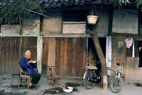 Sleepy Chengdu, circa 1990.