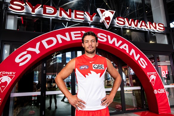 The Swans were cock-a-hoop when Ollie Florent added four years to his contract last year, but he’s been on the outer in 2025.