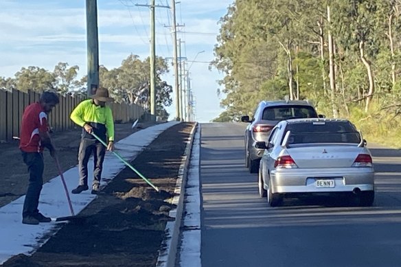 Ritchie Road at Pallara. The pattern continues. Small farms and scrubland on Brisbane’s  outskirts are being cleared to cope with population growth.