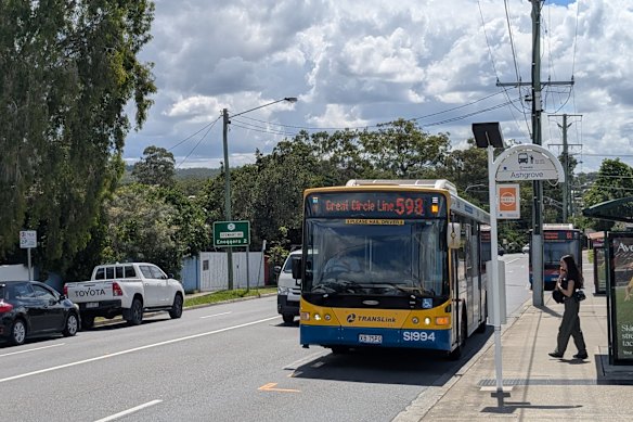 The Great Circle Line travels both clockwise (route 599) and anti-clockwise (598), visiting several suburbs and shopping centres in Brisbane’s north, east, south and west.