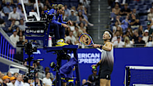 Shelton fumes after chair umpire’s late call