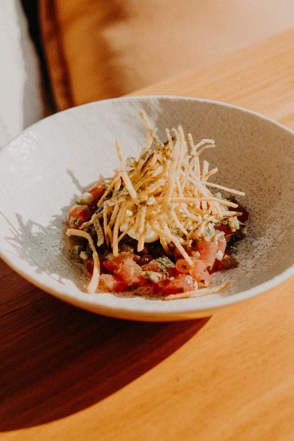 Yellowfin tuna with crispy shoestring tortillas at Bandita.