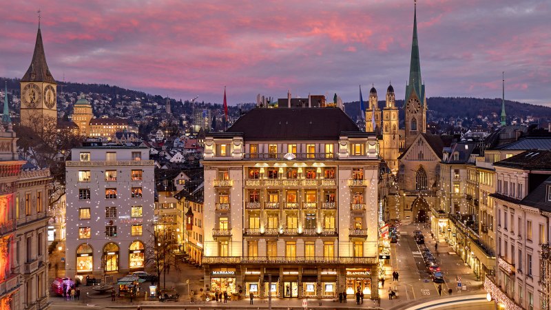 This 185-year-old grand hotel has been reborn as a Mandarin Oriental