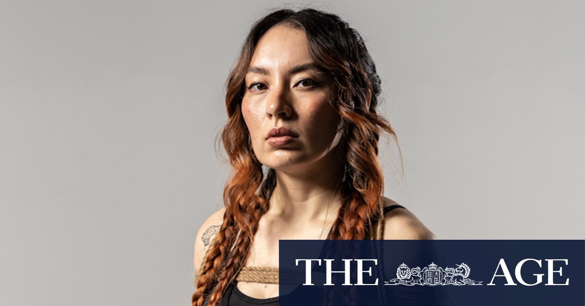 Musician, artist and activist Deena Lynch, aka Jaguar Jonze, comes to Vivid Live with The Art of Broken Pieces - Vimarsana News