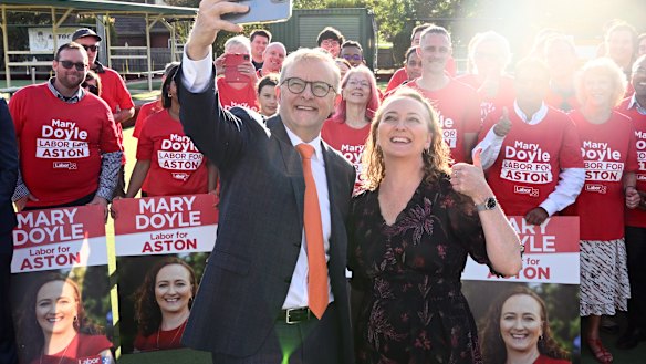 Prime Minister Anthony Albanese and Mary Doyle, Labor’s candidate for Aston, at Bayswater Bowls Club last month.