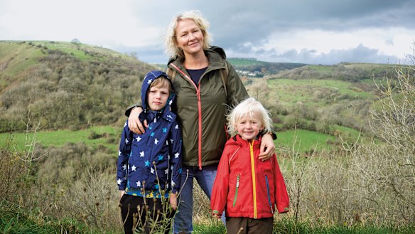 Rachel with her children, Arthur and Beatrix. 