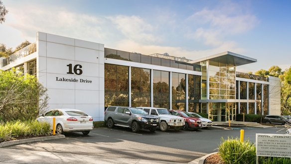 16 Lakeside Drive in Burwood East.