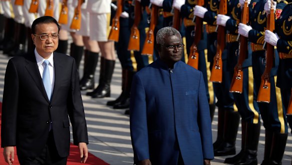 Chinese Premier Li Keqiang and Solomon Islands Prime Minister Manasseh Sogavare in Beijing in 2019.