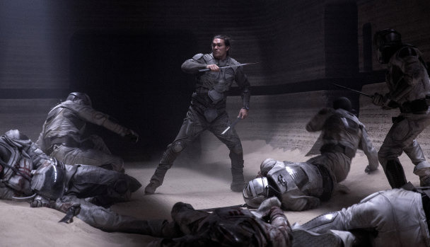 Jason Momoa in a battle scene in Dune. 
