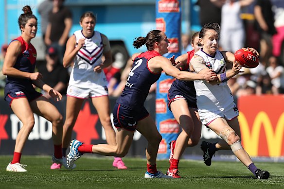 Fremantle’s Kara Antonio under pressure.