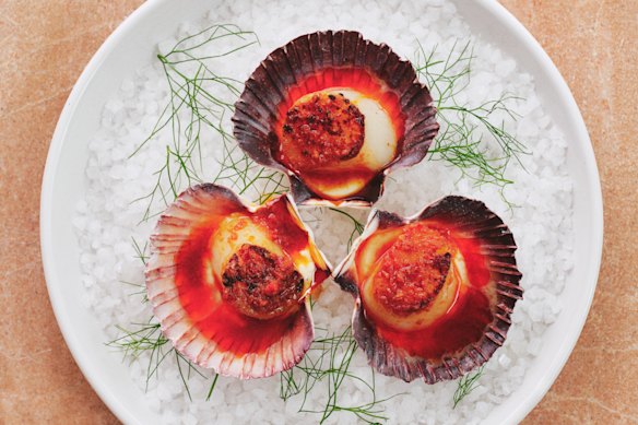 La comida, dirigida por el chef Mark Holland, es un pilar central del nuevo hotel boutique.