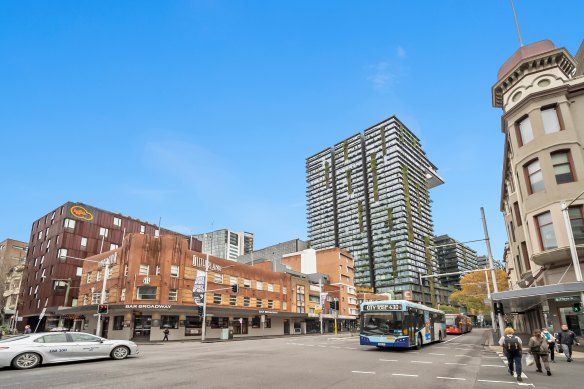 Bar Broadway is in a prime location in front of Central Park Sydney and close to Tech Central.