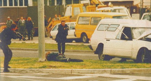 SOG police arrest Stephen Asling after three bandits tried to escape with $1million from the Melbourne Airport in 1992. One of the bandits, Normie Lee, was shot dead.