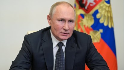 ‘Ballot stuffing’: Putin’s party wins election but loses some ground